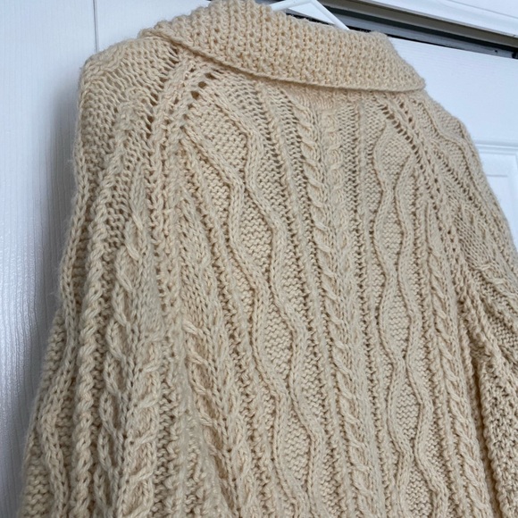 Hand knit wool Irish sweater - Picture 4 of 4